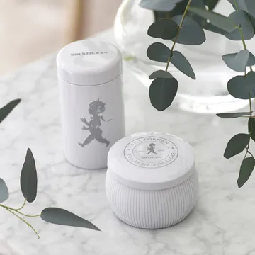 Solstickan 香薰蜡烛 25小时 - 白色_尤加利香 - Solstickan Design