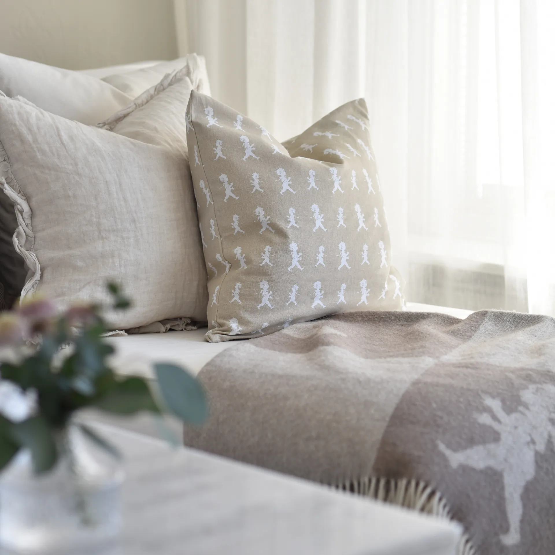 Solstickan 靠枕套 50x50 cm, 沙色 Solstickan Design