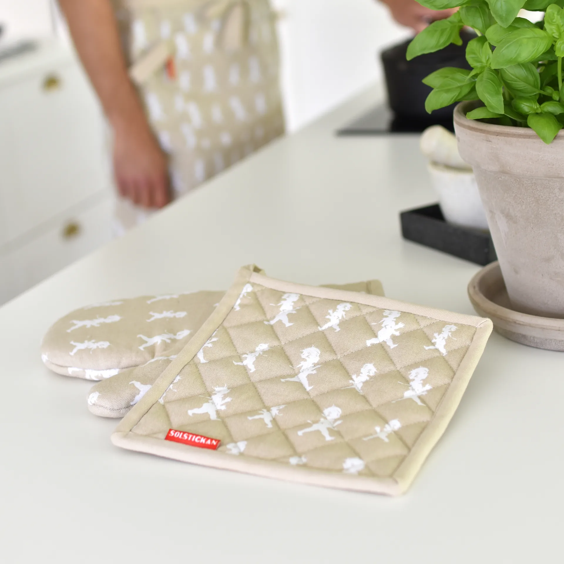 Solstickan potholder 22x22 cm, 沙色 Solstickan Design