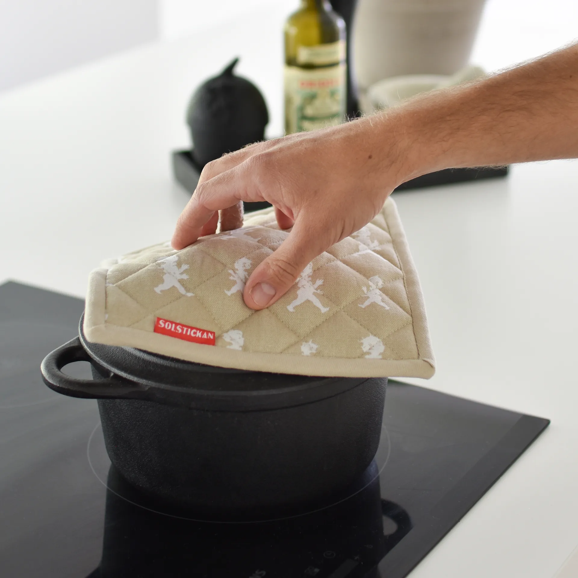 Solstickan potholder 22x22 cm, 沙色 Solstickan Design