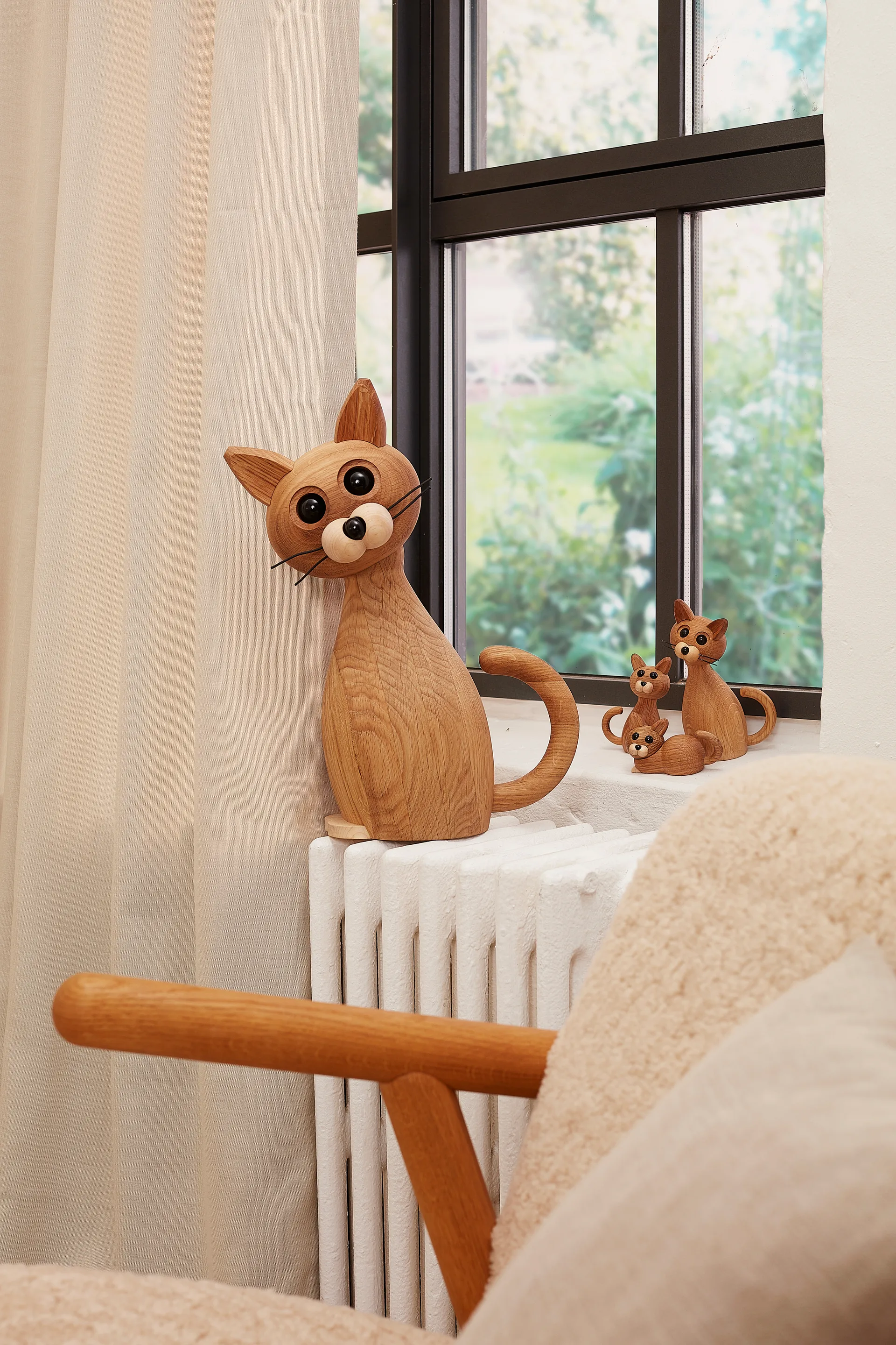 Lucky cat 装饰 42 cm, 自然木色-maple Spring Copenhagen