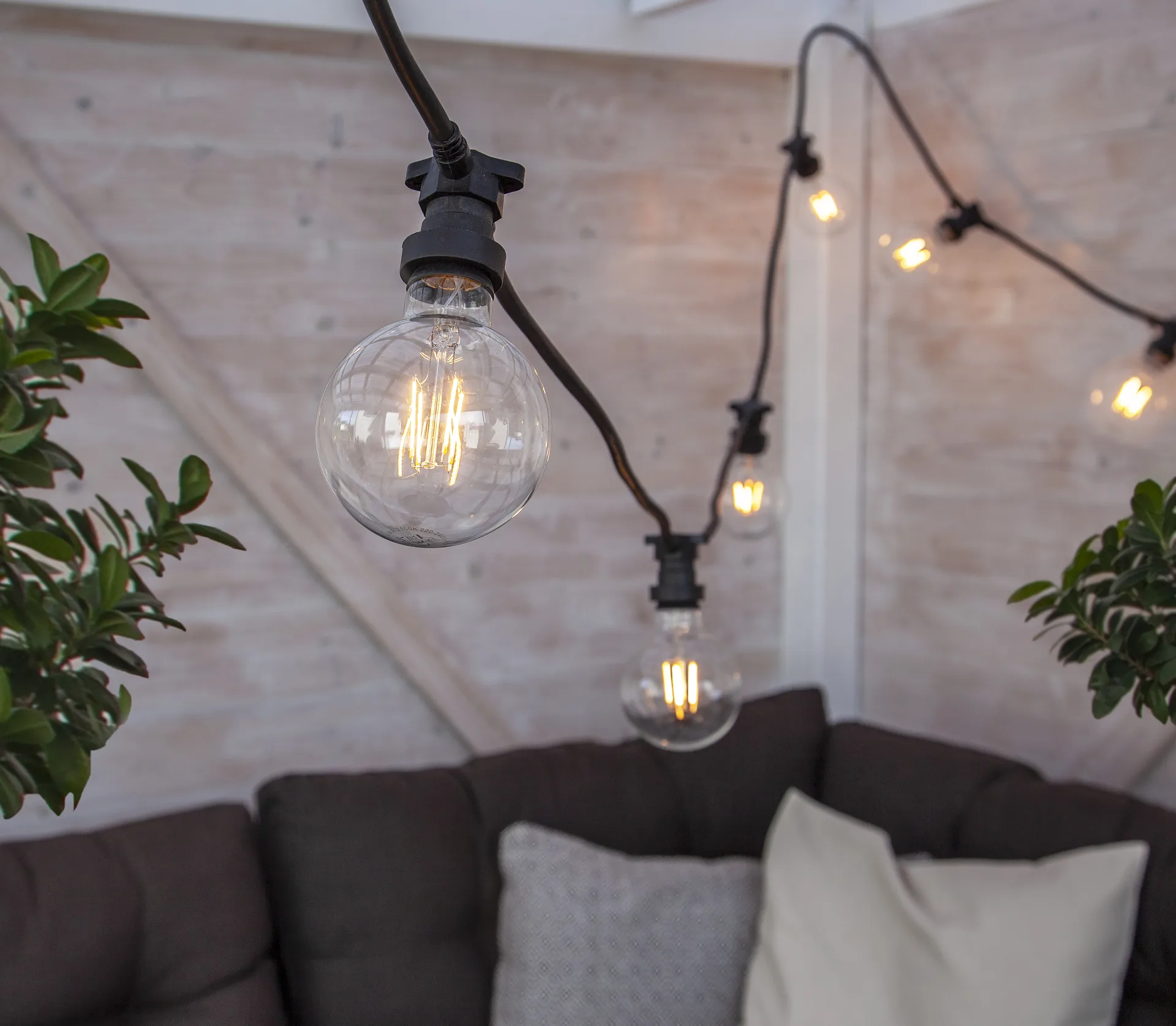 Star trading 光源 E27 G95 outdoor, Warm 白色, 100lm Star Trading