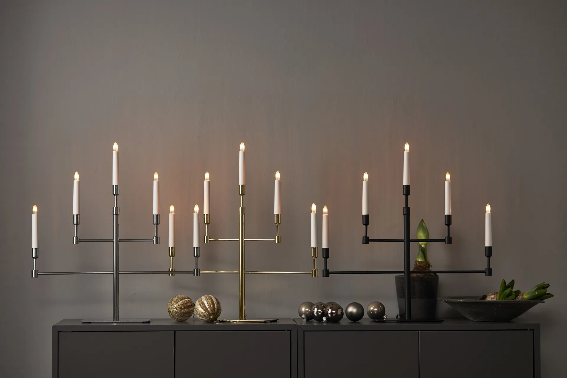 Vide advent 烛台, Chrome Star Trading