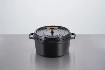 Buster & Punch铸铁黄铜炖锅 - 6.75L - STAUB