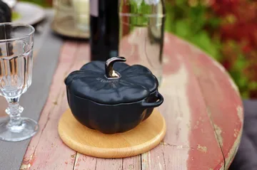 Staub 黑色炻器南瓜炖锅 - 0.7L - STAUB