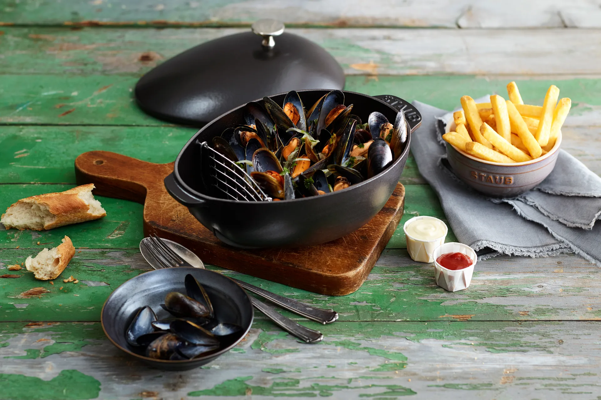 Staub 贻贝烤盘 2升, 黑色 STAUB