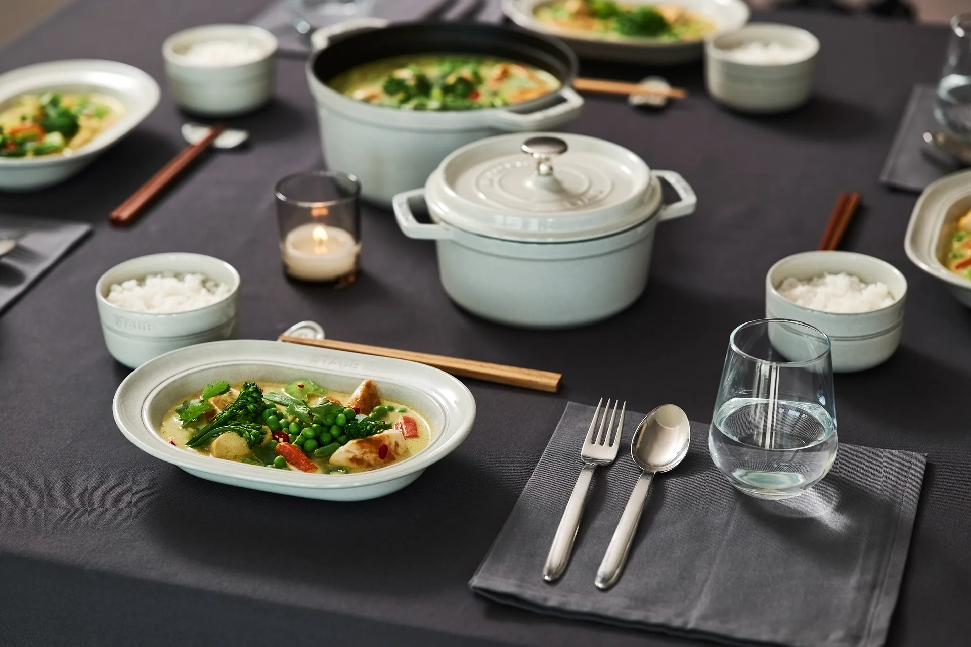 Staub 新白松露 椭圆形茶碟, 25 cm STAUB