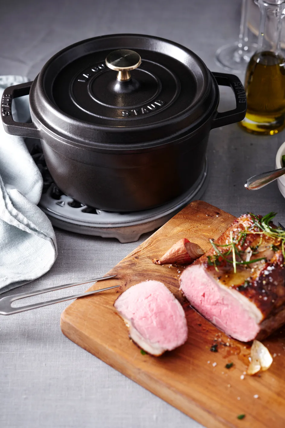 Staub 圆形炖锅 5.2升, 黑色 STAUB