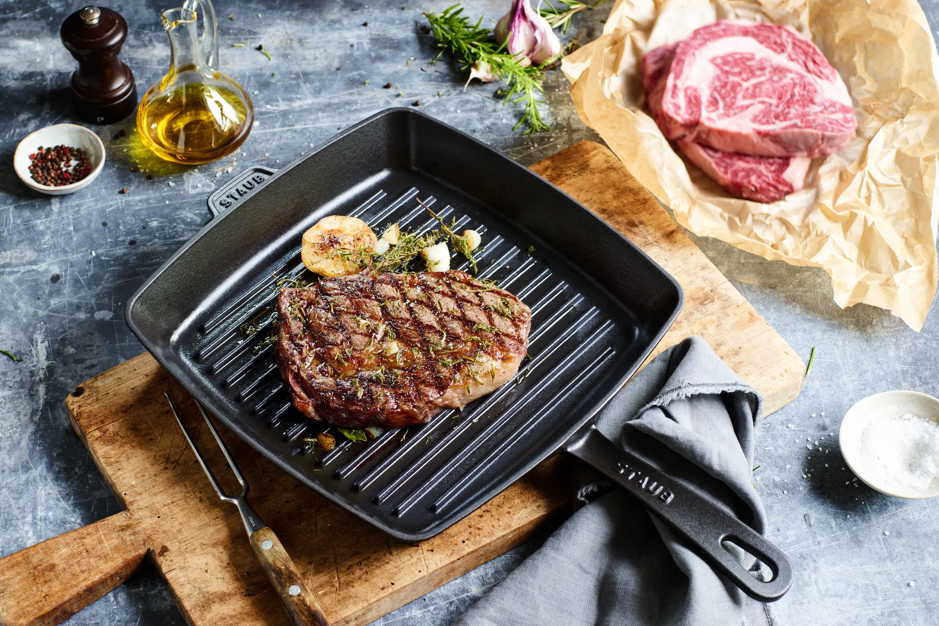 Staub American铸铁烤盘, 26x26cm STAUB