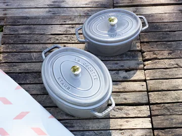 Staub La Cocotte椭圆形铸铁炖锅0.6升 - 石墨灰色 - STAUB