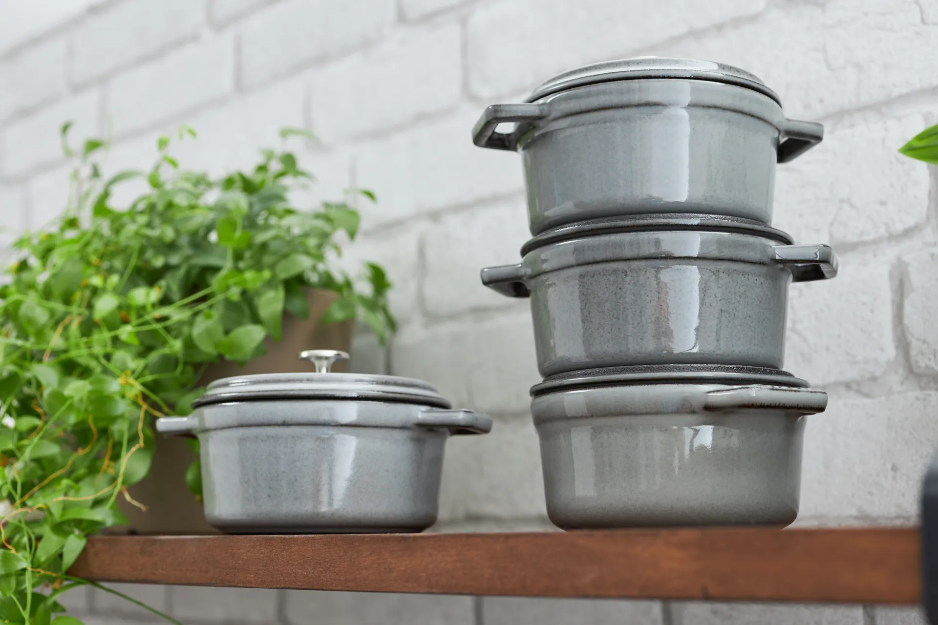 Staub La Cocotte圆形铸铁炖锅0.8升, 石墨灰色 STAUB