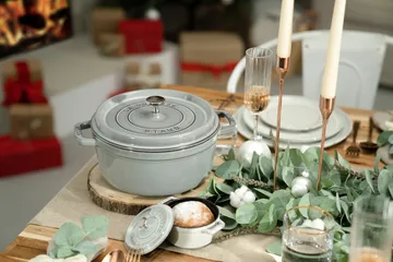 Staub La Cocotte圆形铸铁炖锅2.6升 - 石墨灰色 - STAUB