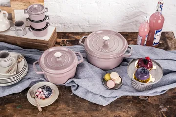 Staub La Cocotte圆形铸铁炖锅3.8升 - 樱花色 - STAUB