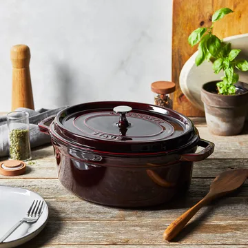 Staub La Cocotte椭圆形铸铁炖锅4.2升 - 石榴红色 - STAUB