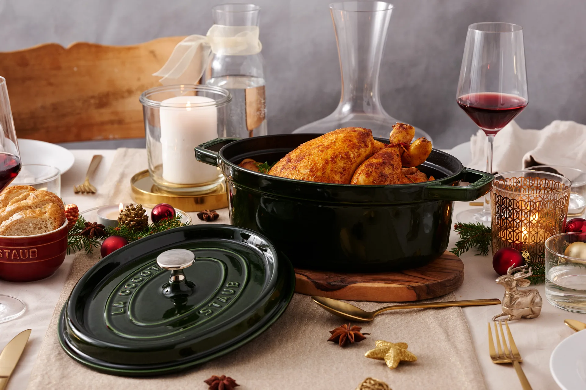 Staub La Cocotte椭圆形铸铁炖锅4.2升, 罗勒绿色 STAUB