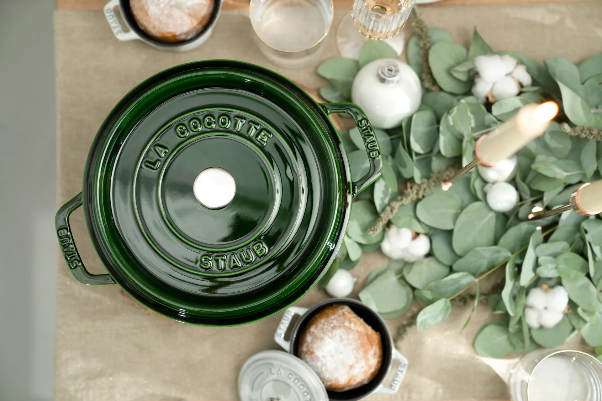 Staub La Cocotte圆形铸铁炖锅5.2升, 罗勒绿色 STAUB