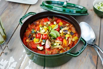 Staub La Cocotte圆形铸铁炖锅6.7升 - 罗勒绿色 - STAUB
