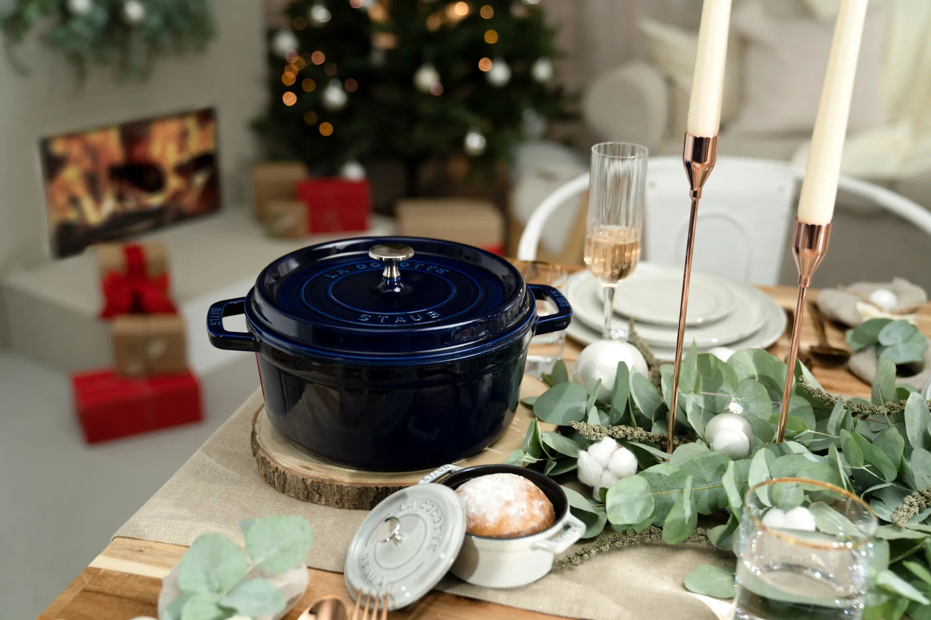 Staub La Cocotte圆形铸铁炖锅8.4升, 深蓝色 STAUB