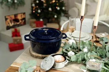 Staub La Cocotte圆形铸铁炖锅8.4升 - 深蓝色 - STAUB