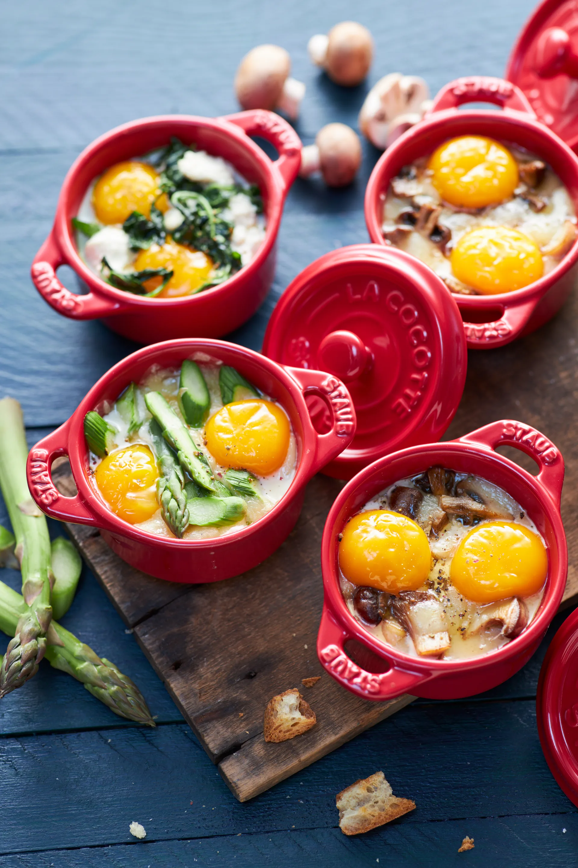 Staub round mini 砂锅  dish 0.2 l, 红色 STAUB