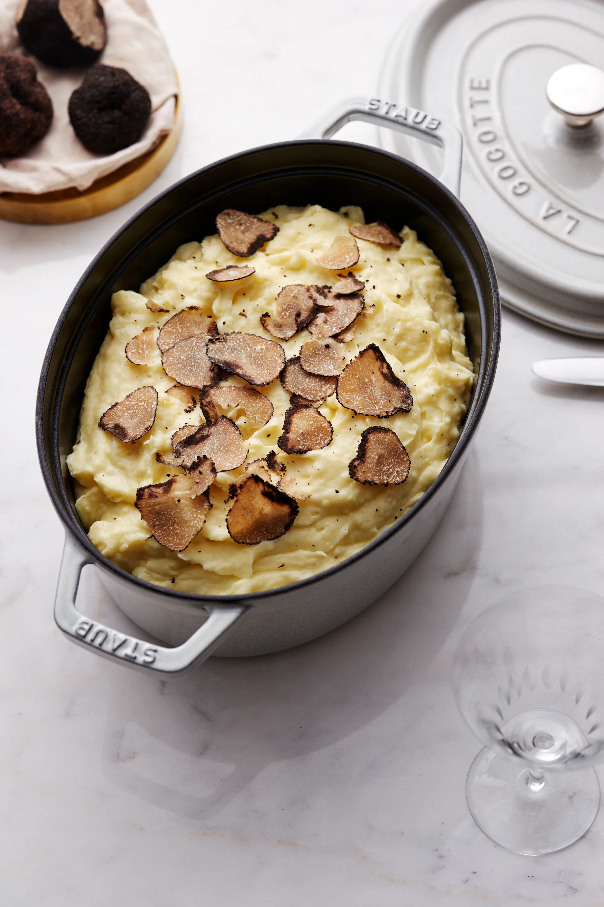 Staub White Truffle 椭圆形炖锅, 4.2升 STAUB