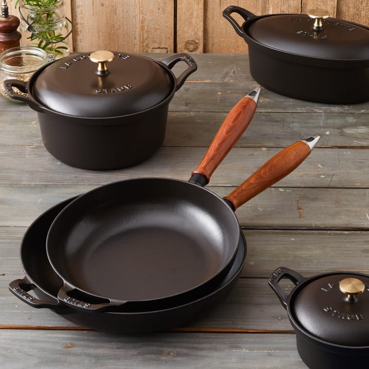 Vintage frying pan with wooden handle Ø28 cm, 黑色 STAUB