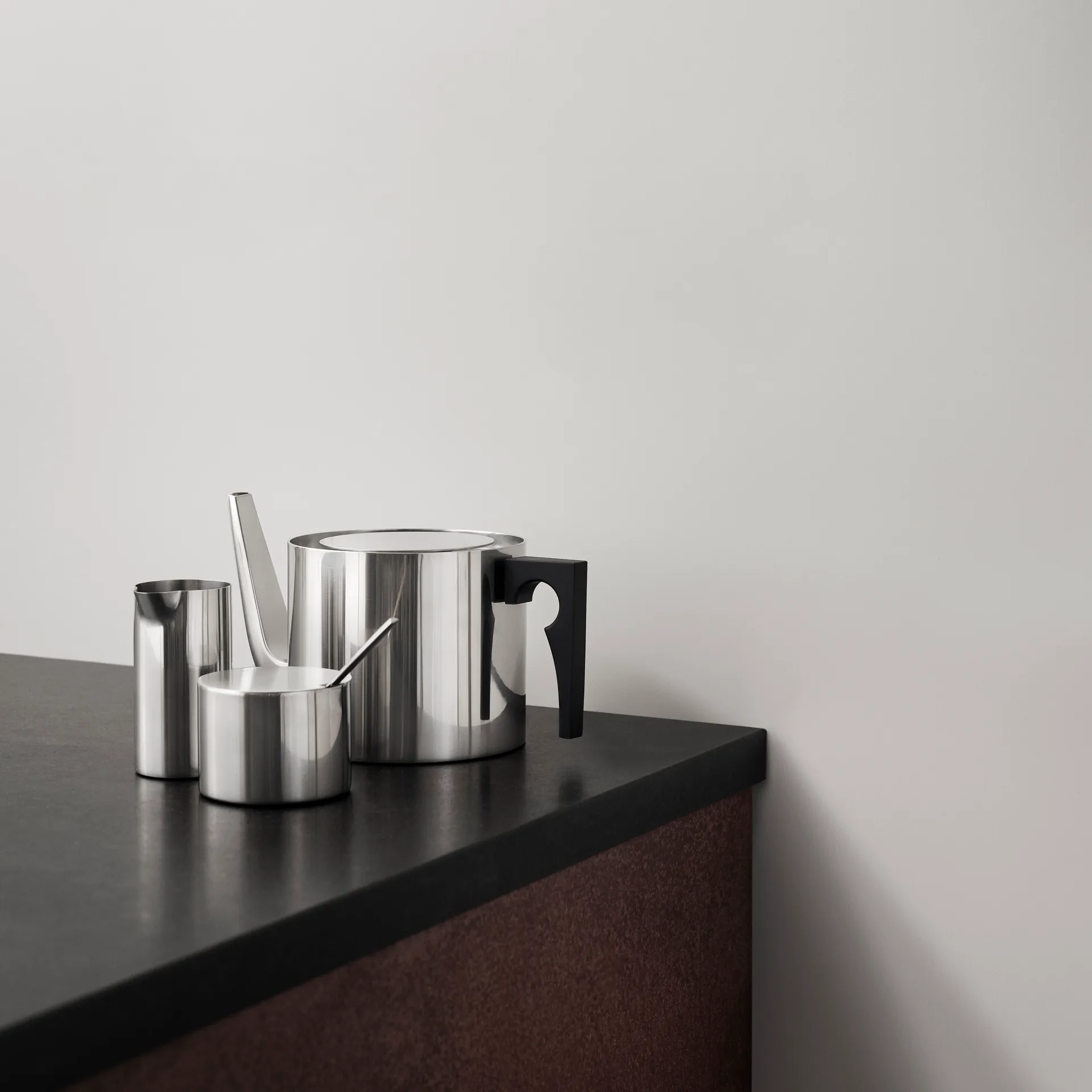 AJ cylinda-line茶壶, 不锈钢 Stelton