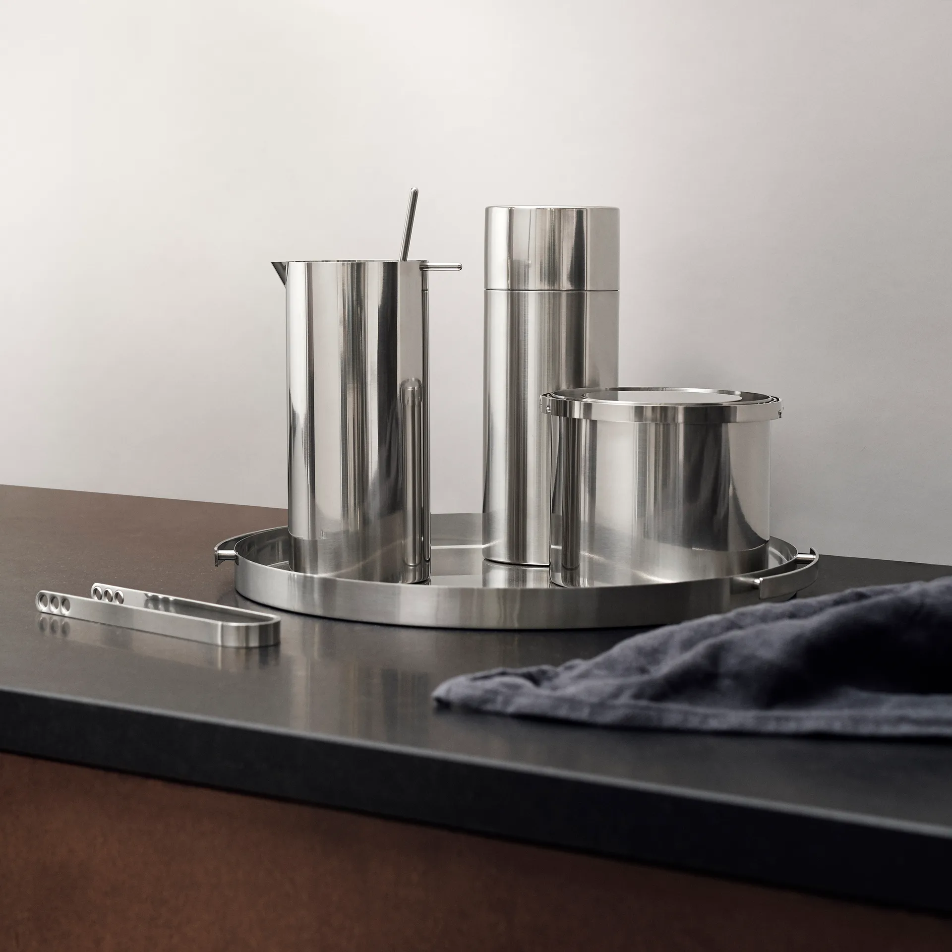 AJ cylinda-line调酒器0.75L, 不锈钢 Stelton