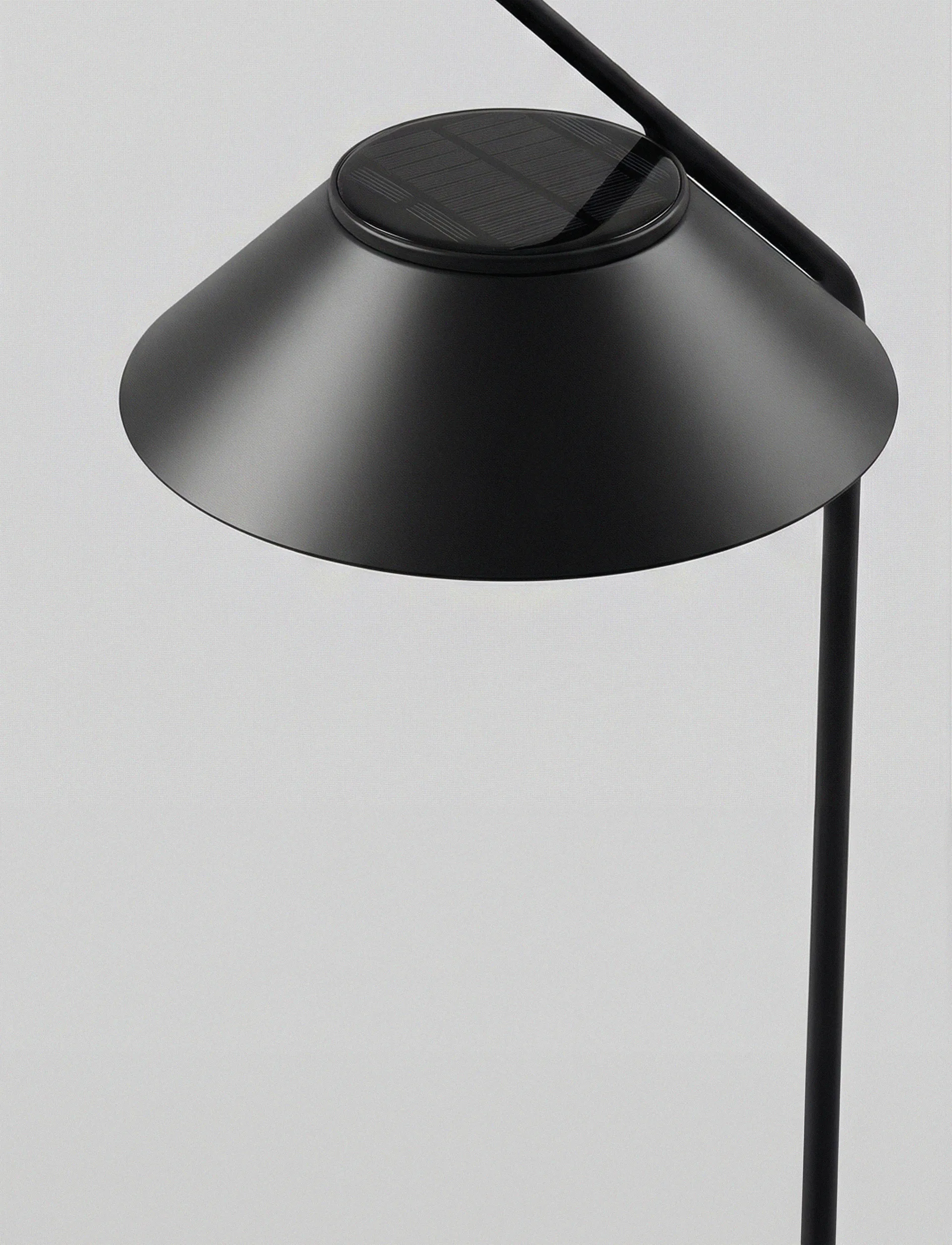 Angle 太阳能柱形庭院灯（带支架）, 黑色 Stelton