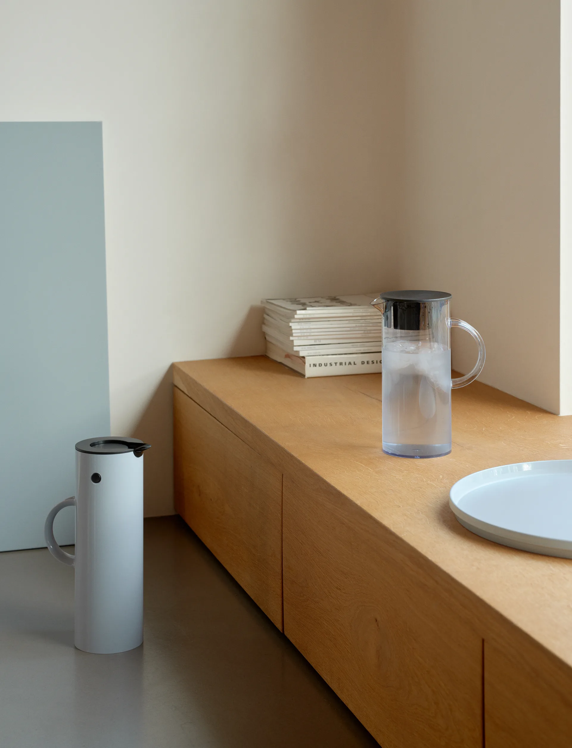 EM 托盘Ø40cm, 云白色 Stelton