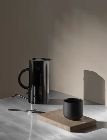 EM77 烧水壶欧盟版 0.5L - 黑色 - Stelton