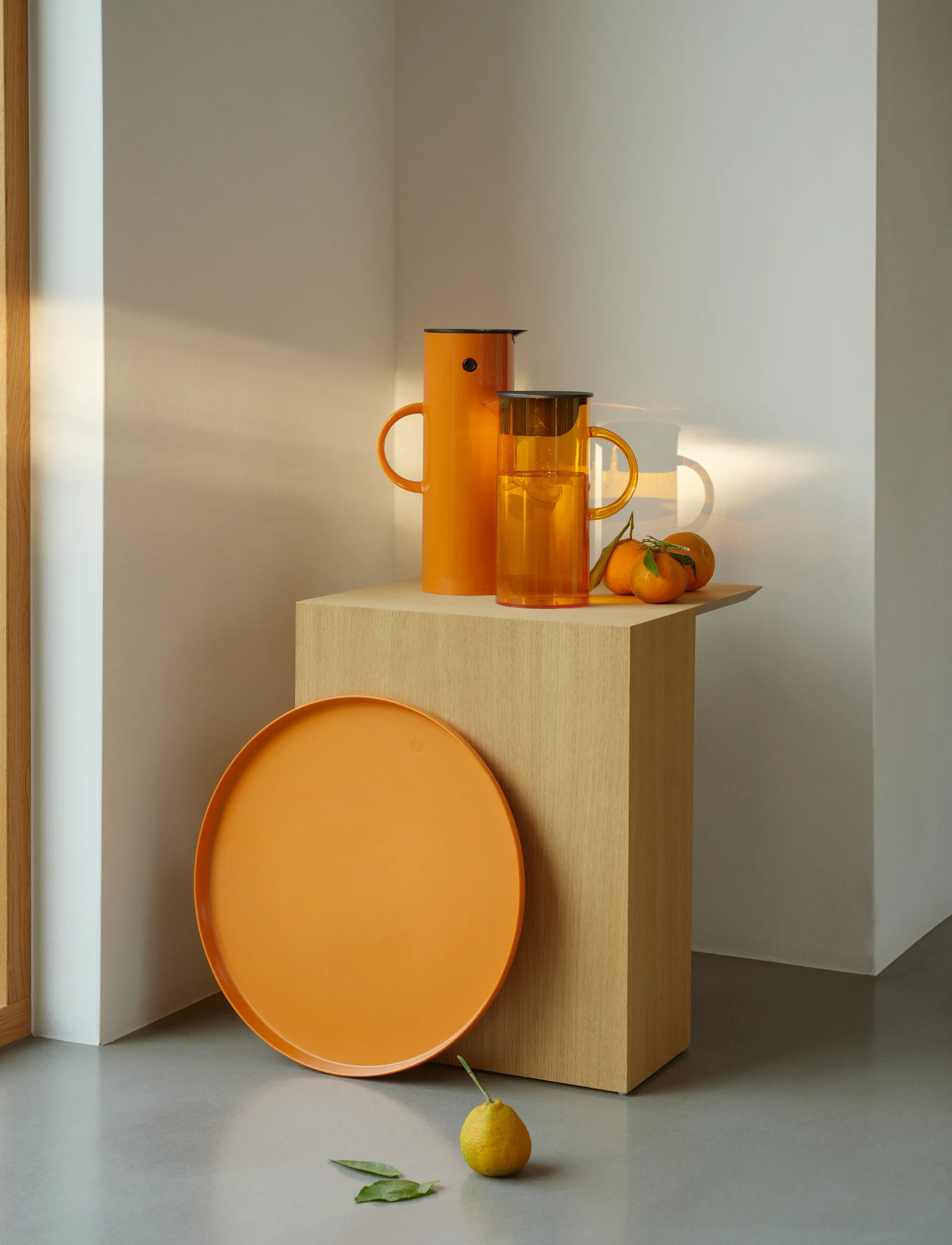 EM77 带盖壶1.5升, 藏红花色 Stelton