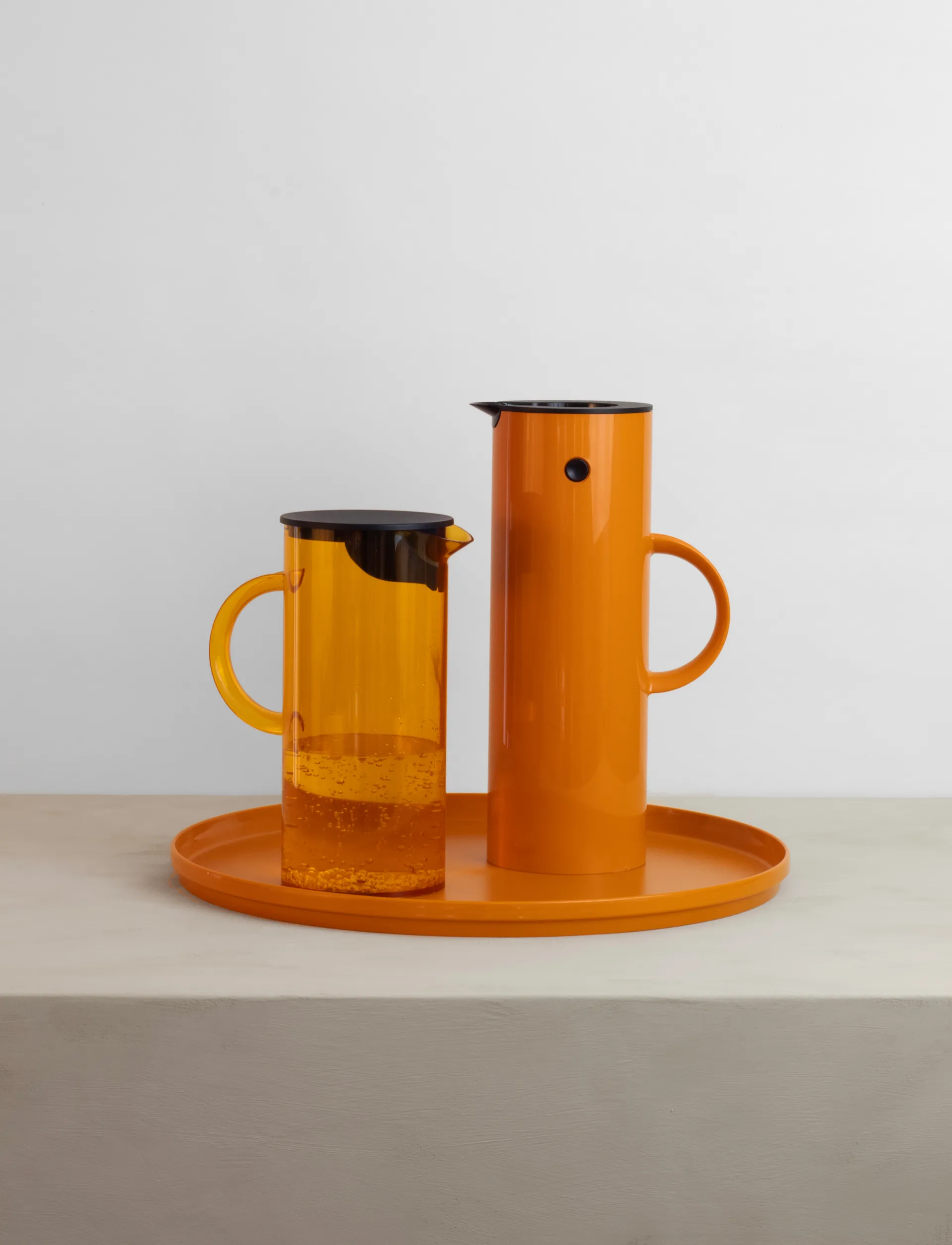 EM77 带盖壶1.5升, 藏红花色 Stelton