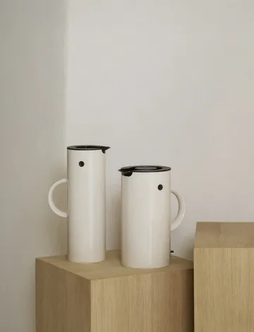 EM77 1.5升烧水壶 (欧版) - 沙色 - Stelton