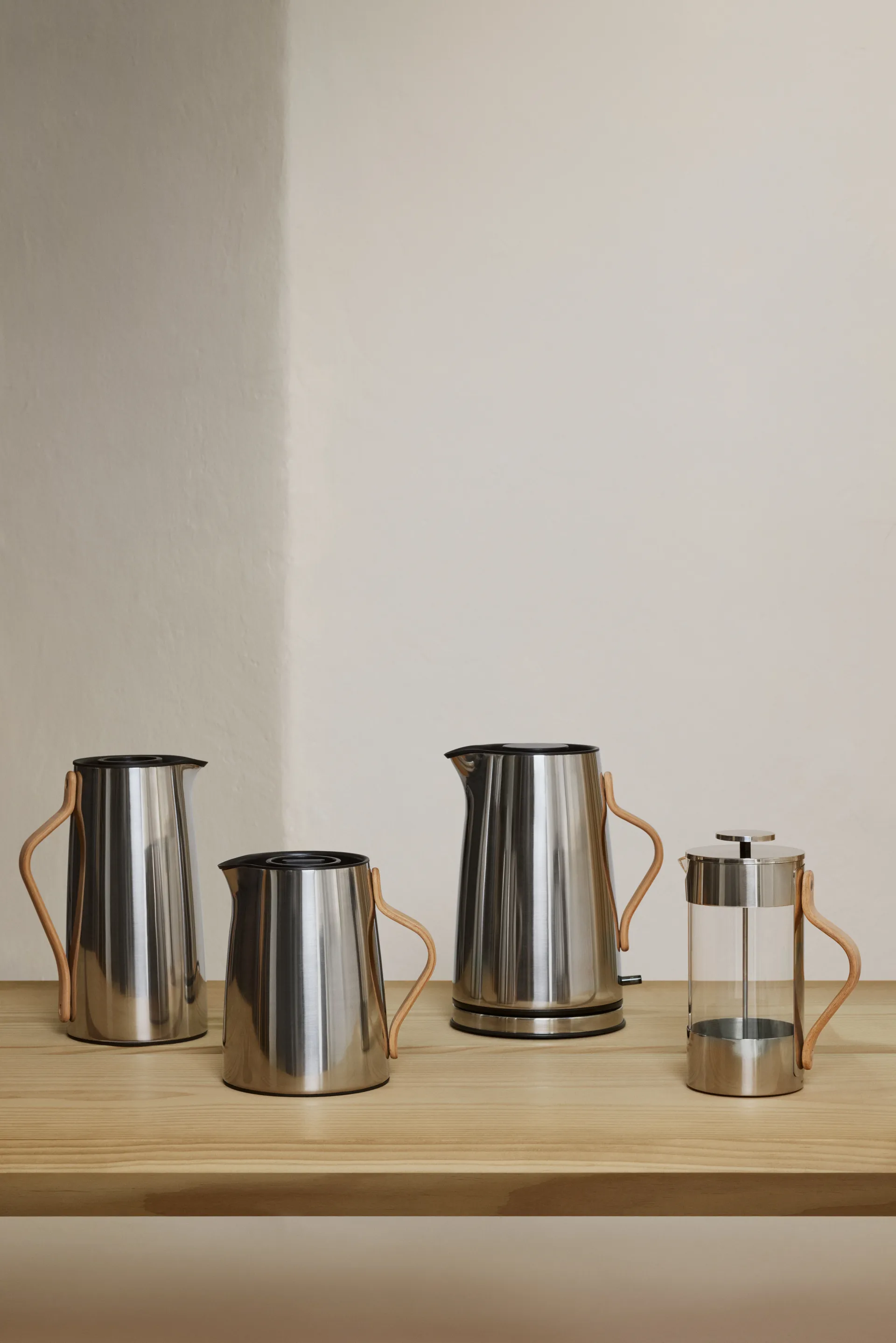 Emma 家用电热水壶热水壶1.2L, 钢色 Stelton