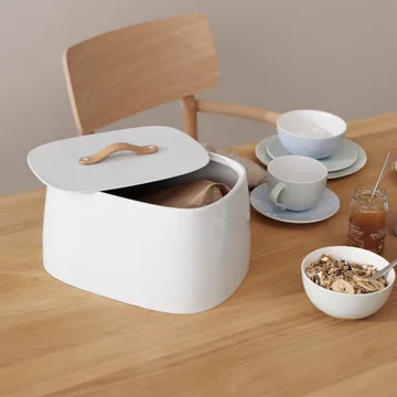 Emma bread box 24,5x32,5 cm - Stelton
