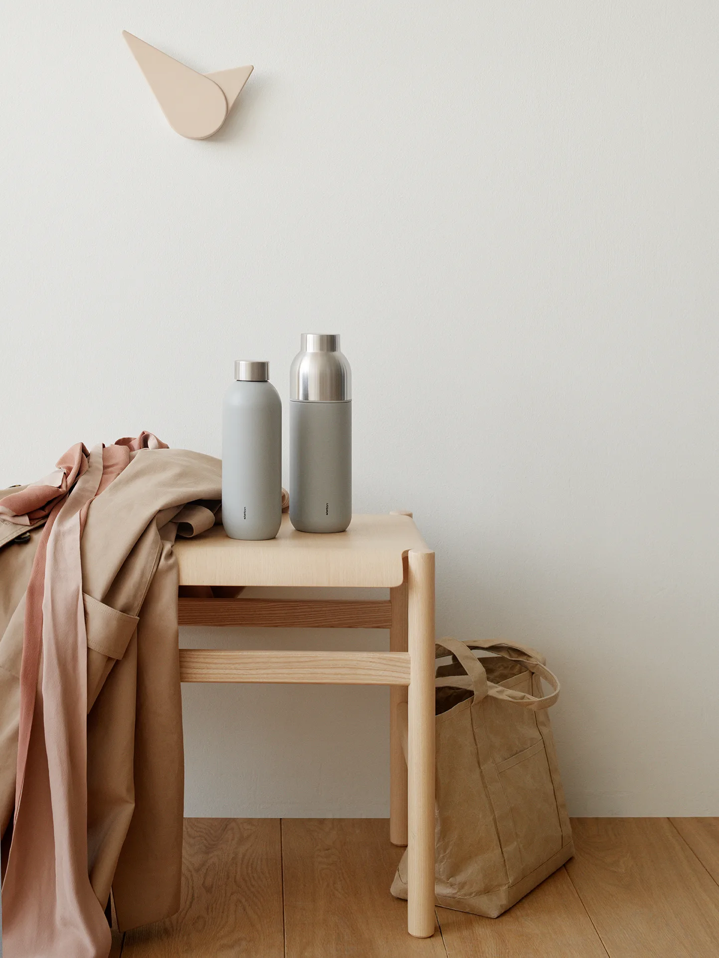 Keep Warm thermos flask 0.75 liter, Light 灰色 Stelton