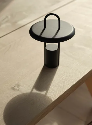 Pier LED便携灯25cm - 黑色 - Stelton