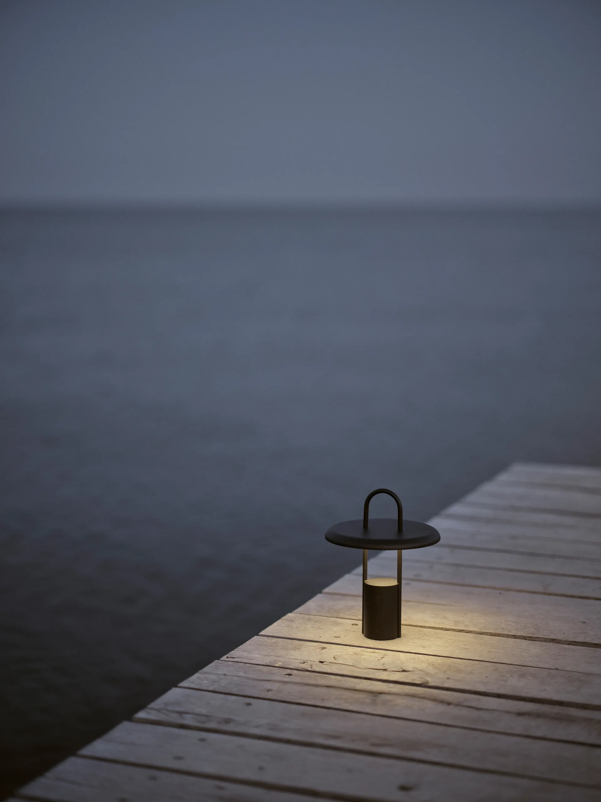 Pier LED便携灯25cm, 黑色 Stelton