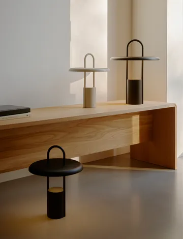 Pier便携式LED灯33.5cm - 黑色 - Stelton