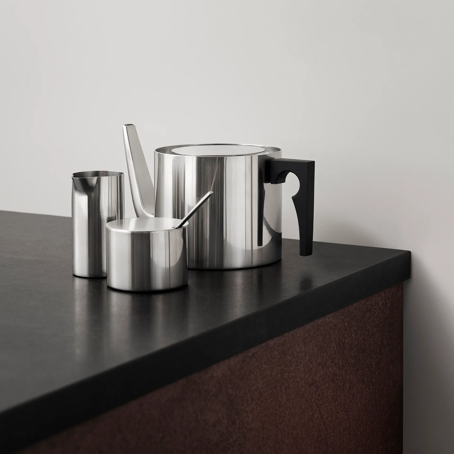 Stelton AJ 圆柱形奶壶 150ml, 不锈钢 Stelton