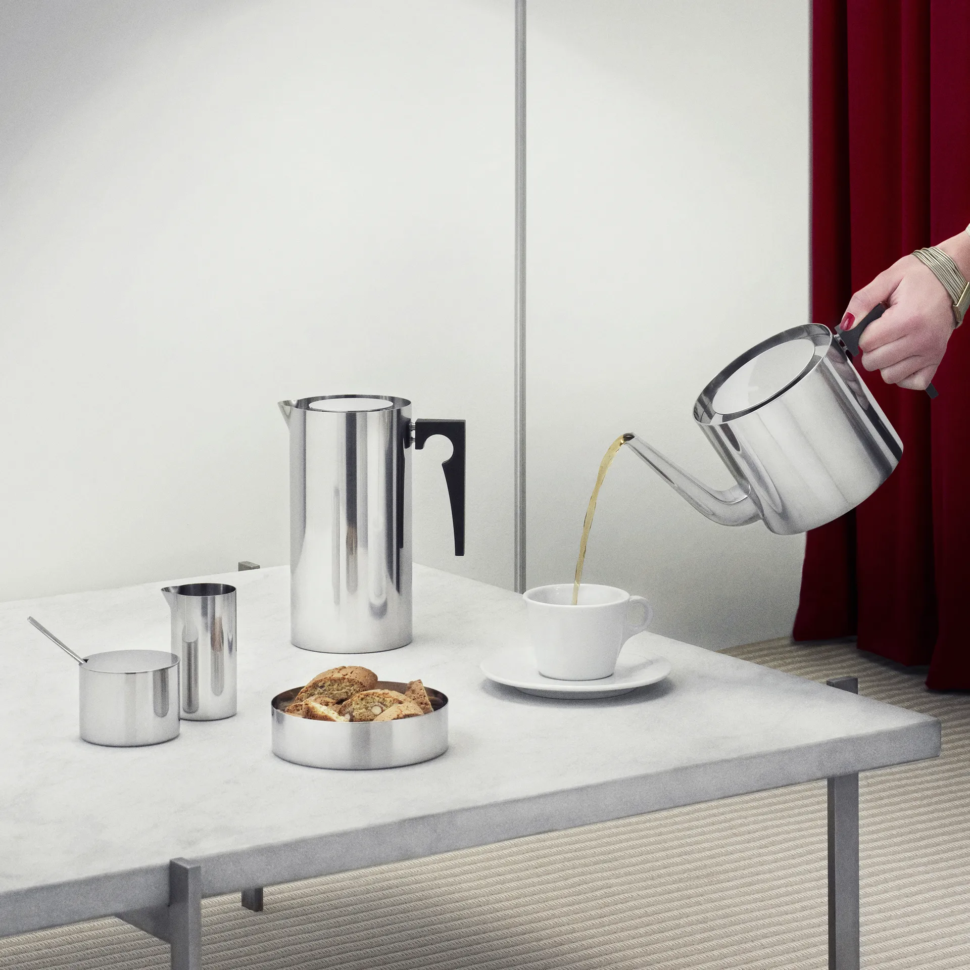 Stelton AJ 圆柱形奶壶 150ml, 不锈钢 Stelton
