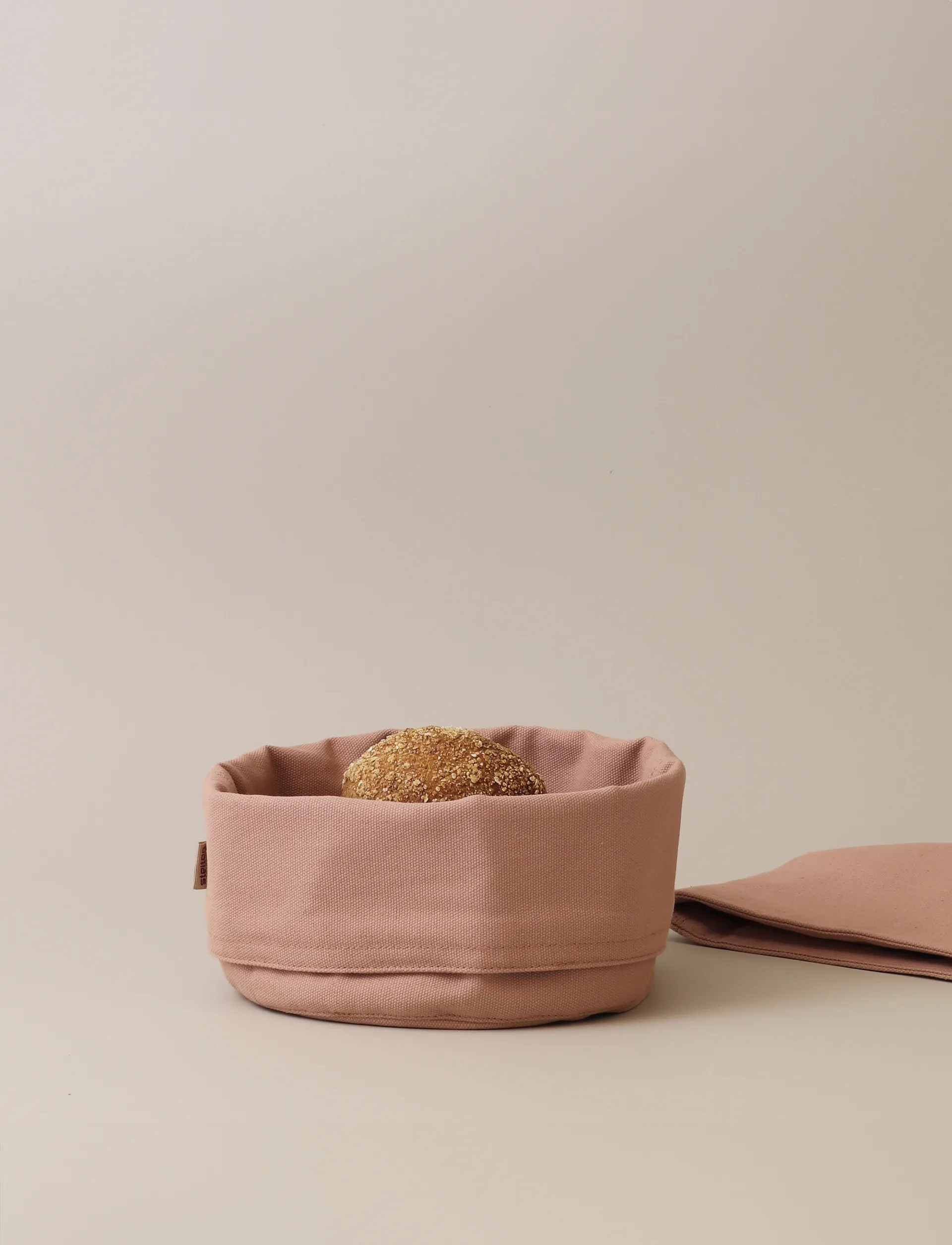 Stelton breadbag, Heather Stelton