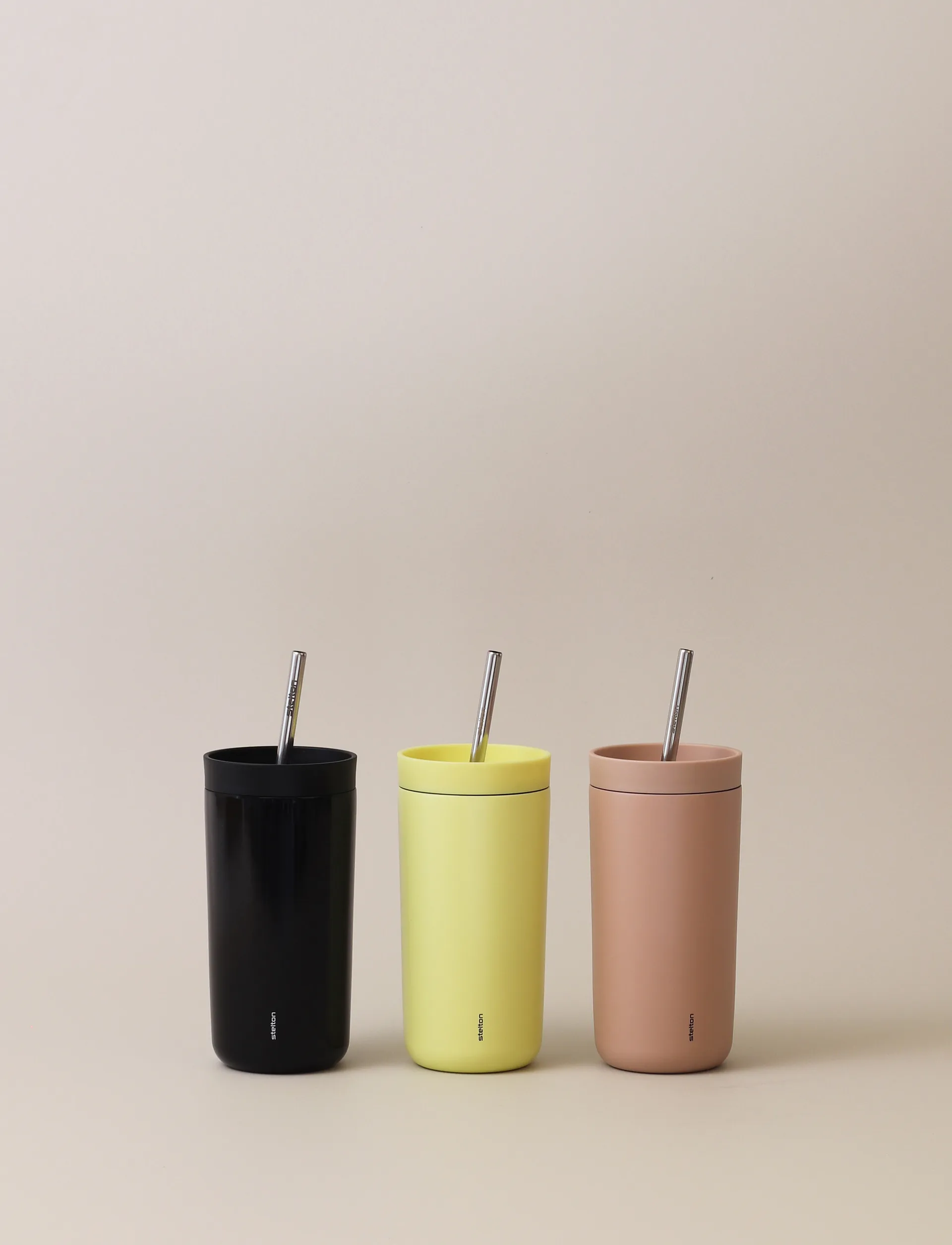 To Go Sip 热水瓶mug with 吸管 0.4 L, Soft 黑色 Stelton