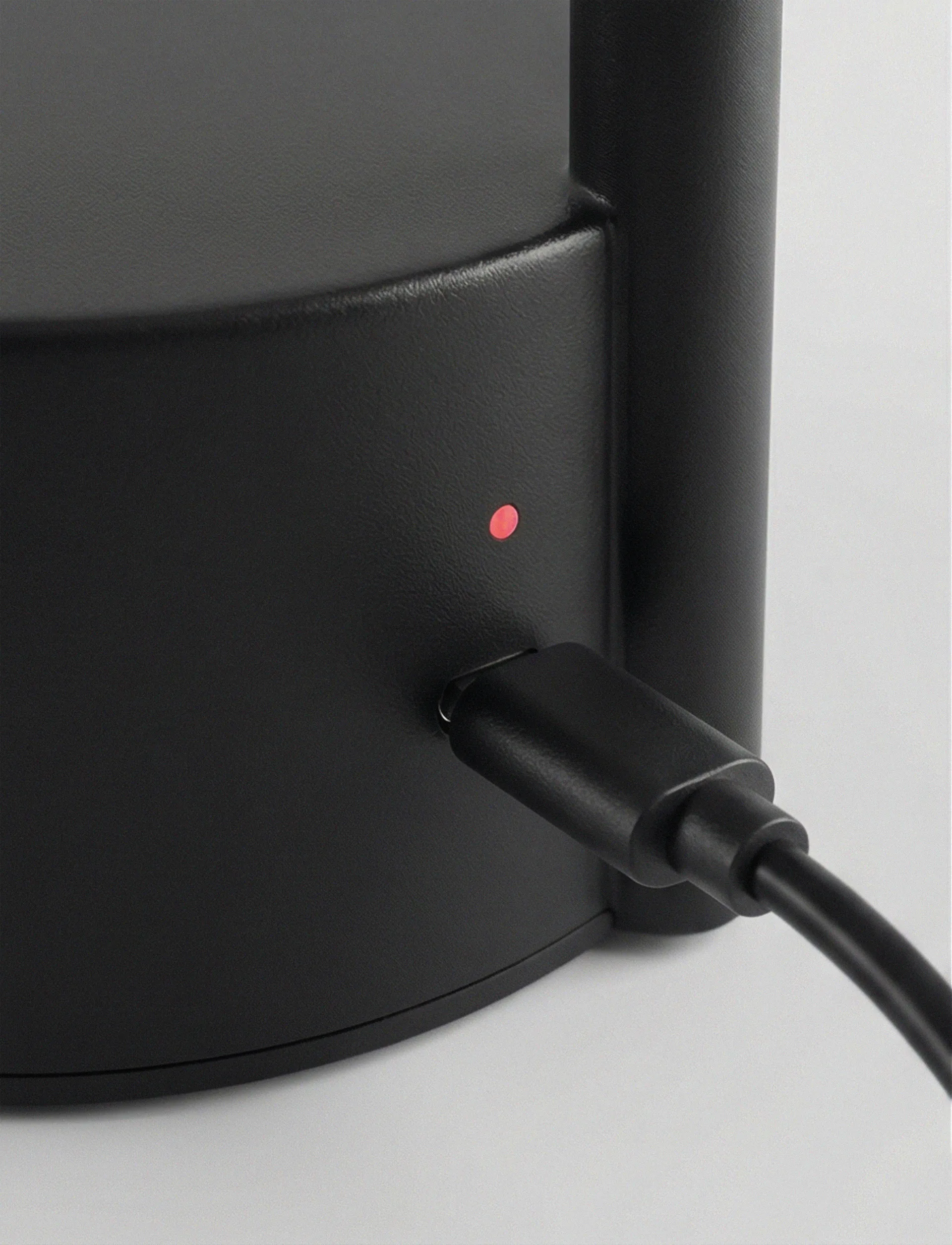 Vinkel LED便携台灯, 黑色 Stelton