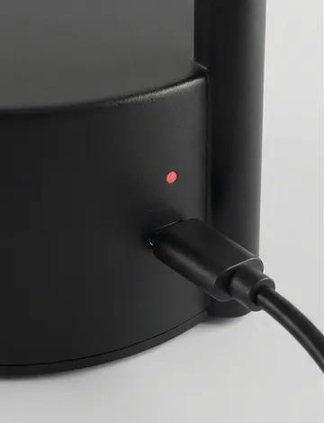 Vinkel LED便携台灯 - 黑色 - Stelton