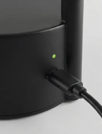 Vinkel LED便携台灯 - 黑色 - Stelton