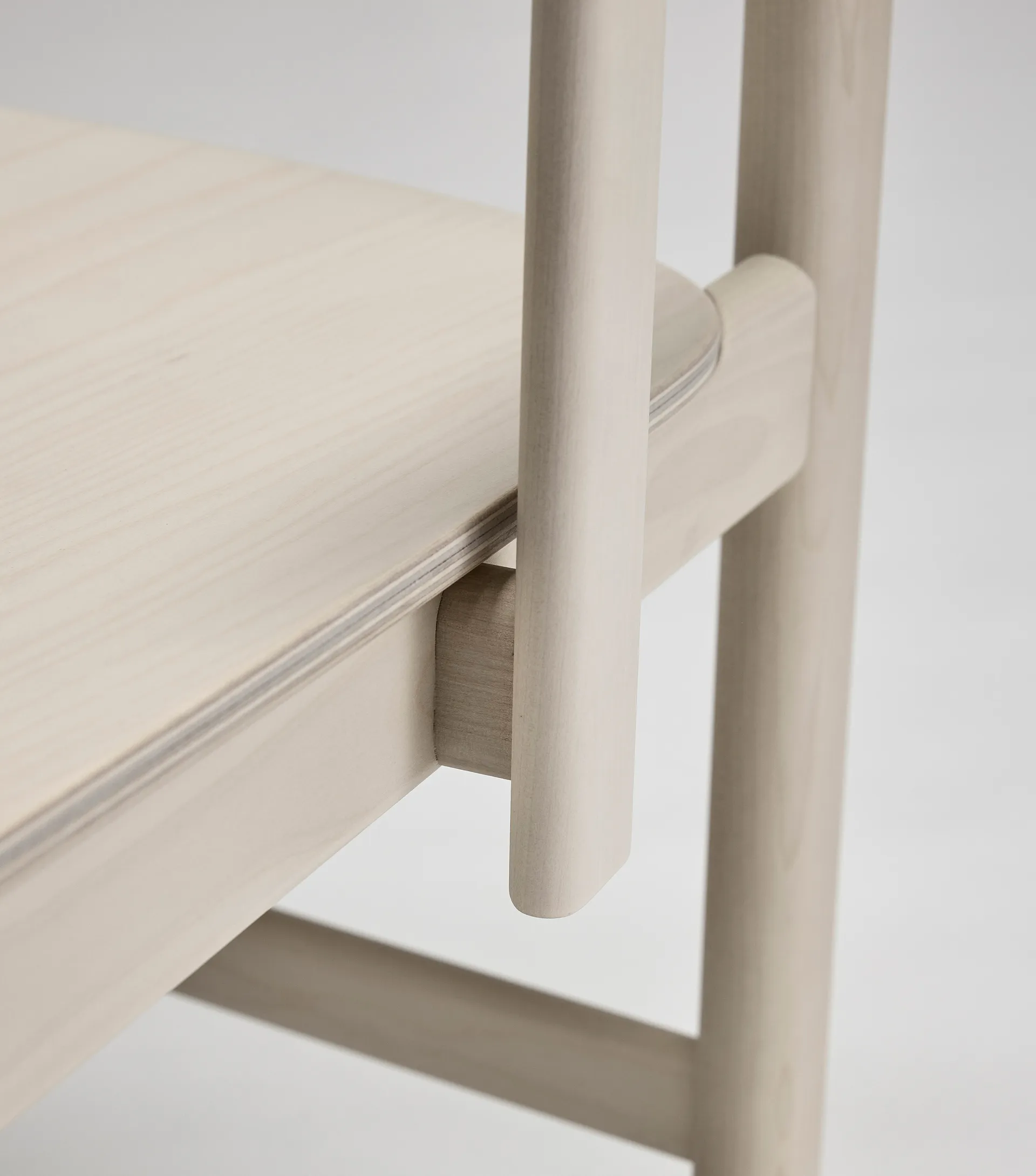 Pal 扶手椅, Birch light 哑光 清漆处理 Stolab