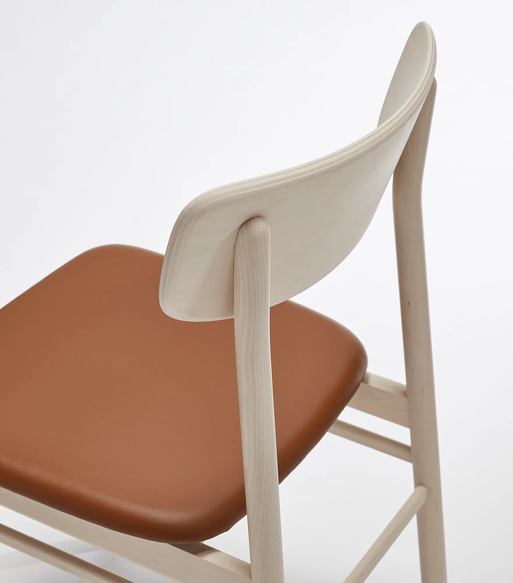 Prima Vista stol, Elmosoft leather 43807 cognac-birch light matte finish Stolab