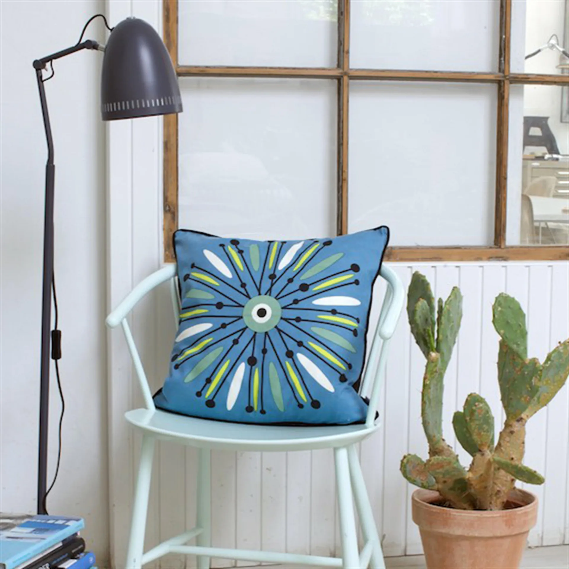 Dynamo 落地灯, matt almost 黑色 Superliving